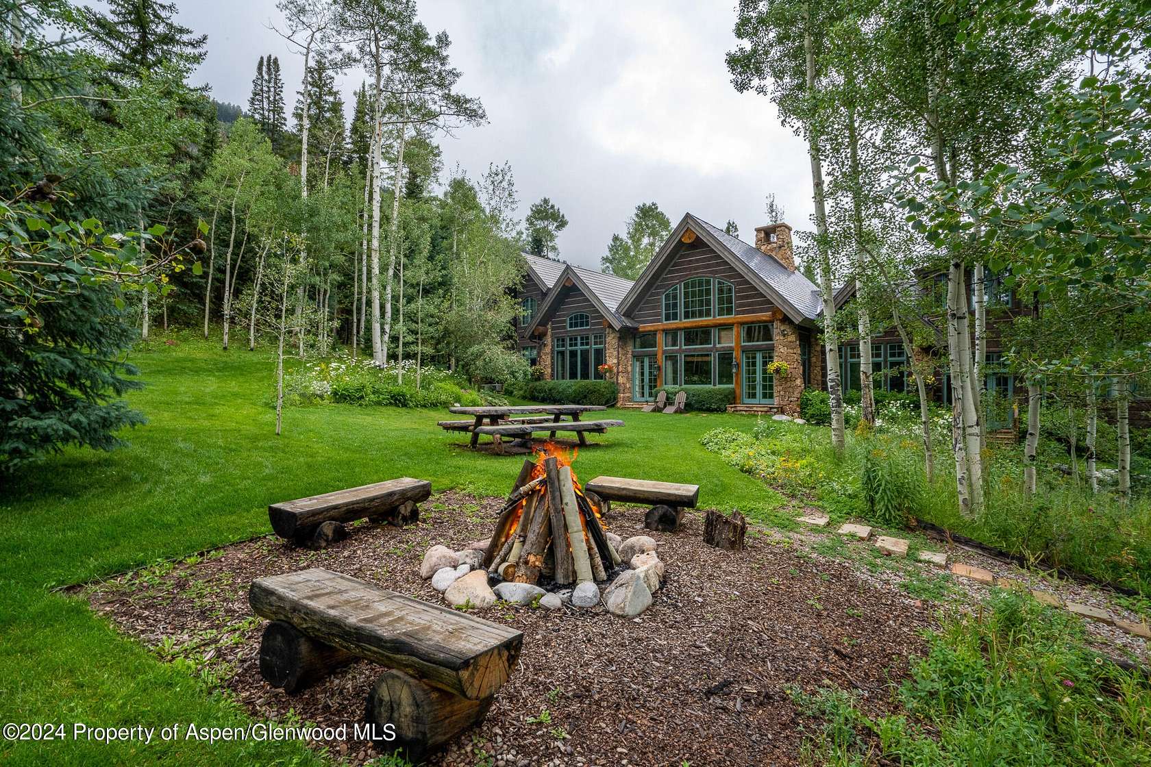 10.14 Acres of Land with Home for Sale in Aspen, Colorado