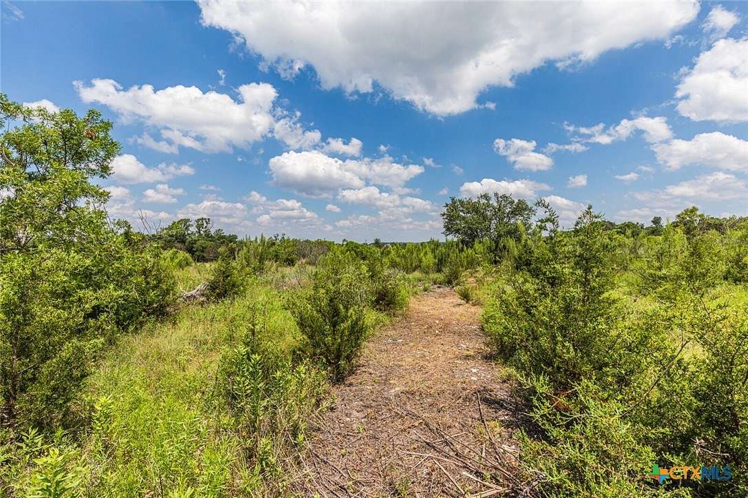 5 Acres of Residential Land for Sale in Gatesville, Texas