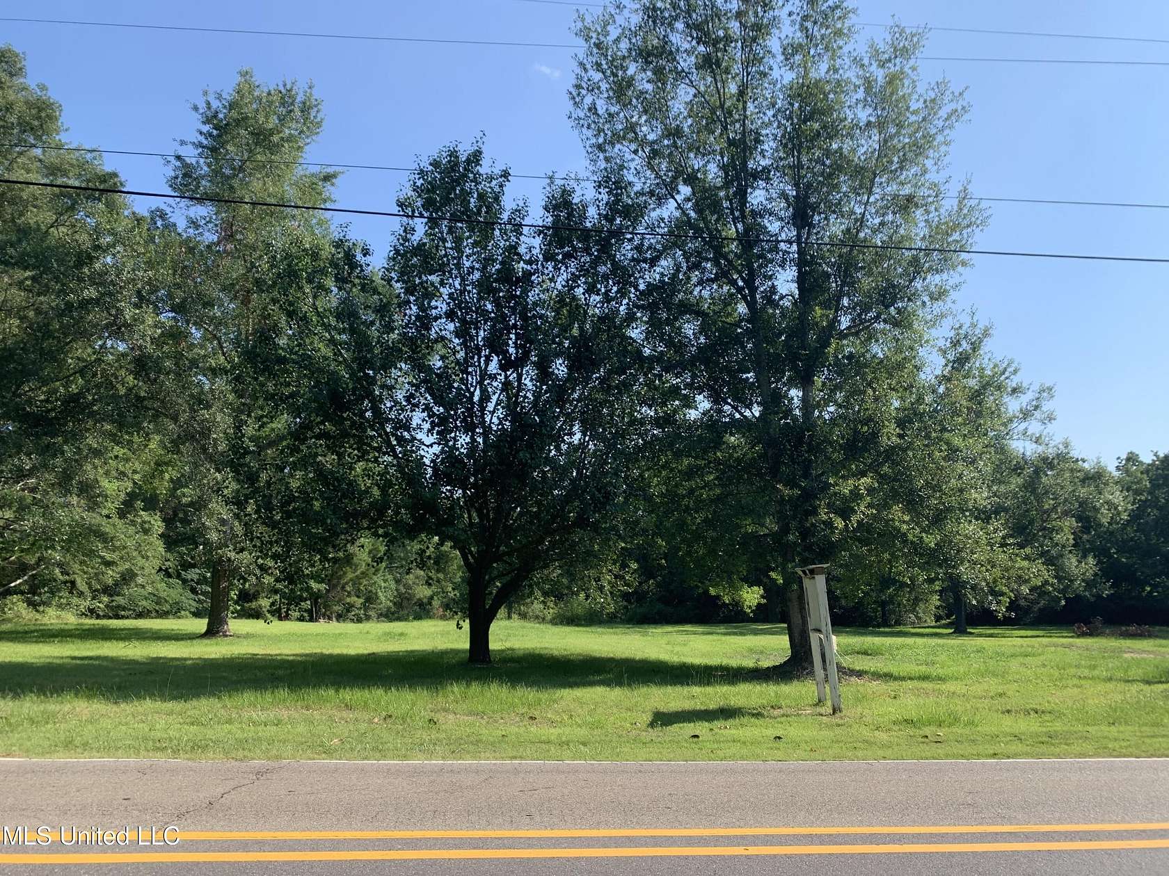 1.66 Acres of Residential Land for Sale in D'Iberville, Mississippi