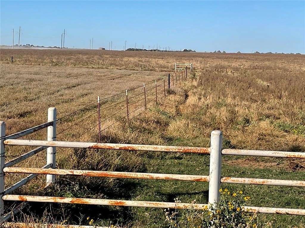 2.5 Acres of Residential Land for Sale in Hennessey, Oklahoma