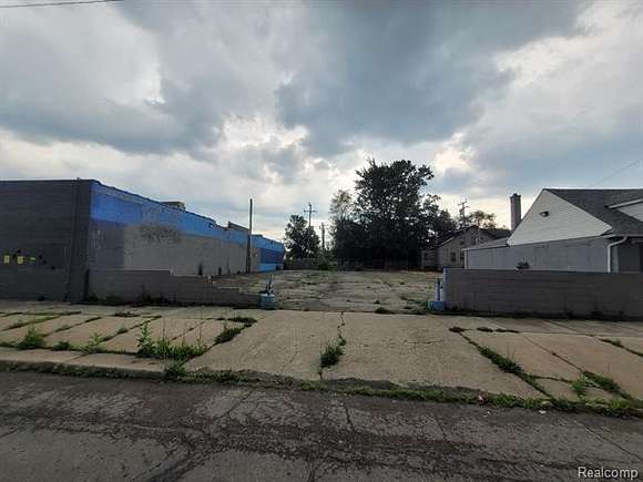 0.09 Acres of Commercial Land for Sale in Detroit, Michigan