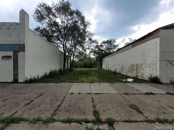 0.09 Acres of Commercial Land for Sale in Detroit, Michigan