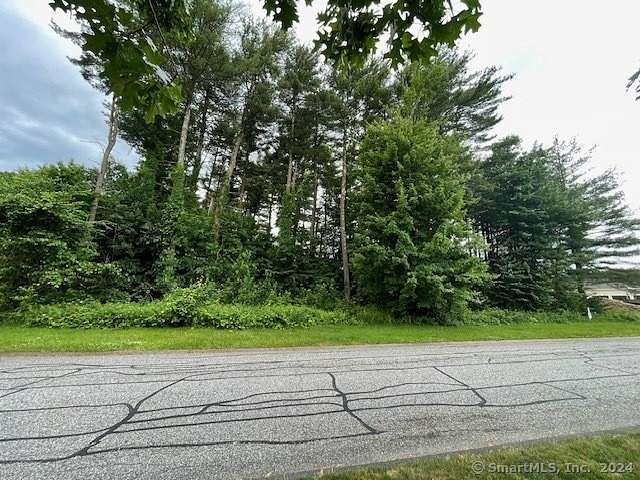 0.95 Acres of Residential Land for Sale in Somers, Connecticut
