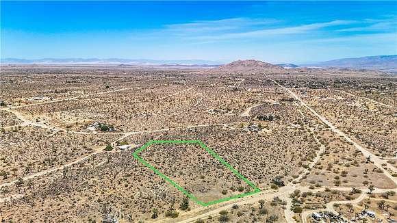 2.47 Acres of Residential Land for Sale in Yucca Valley, California