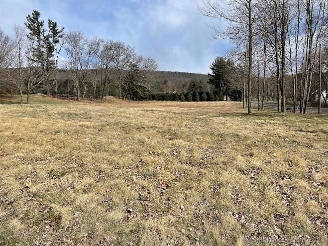 0.93 Acres of Residential Land for Sale in Somers, Connecticut