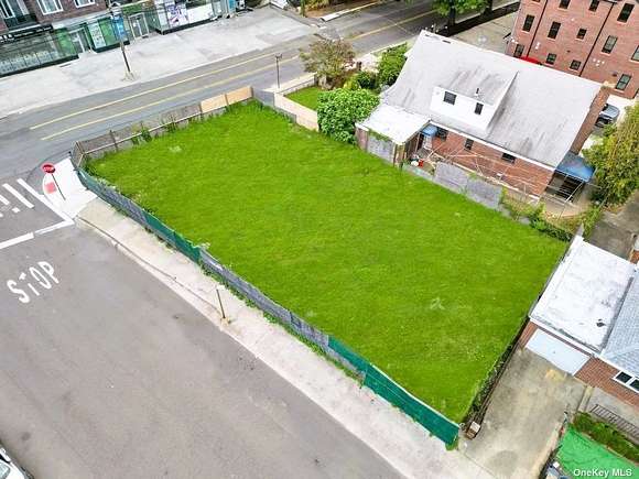 0.11 Acres of Residential Land for Sale in Flushing, New York