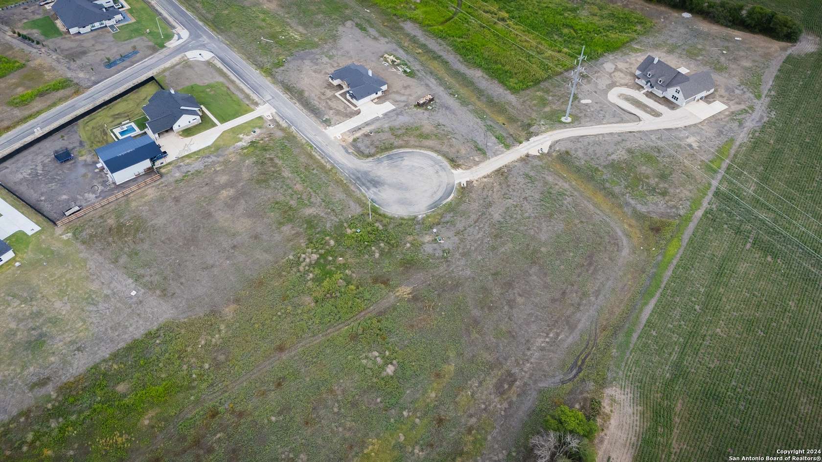 1 Acre of Residential Land for Sale in Marion, Texas