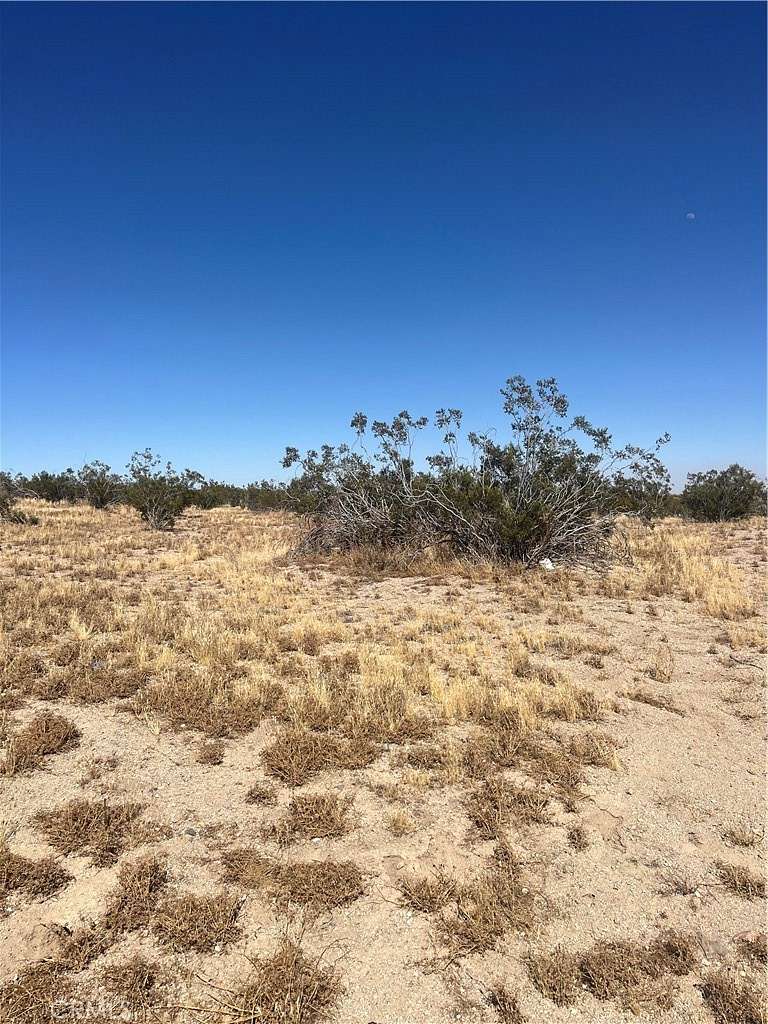 2.527 Acres of Residential Land for Sale in Lancaster, California