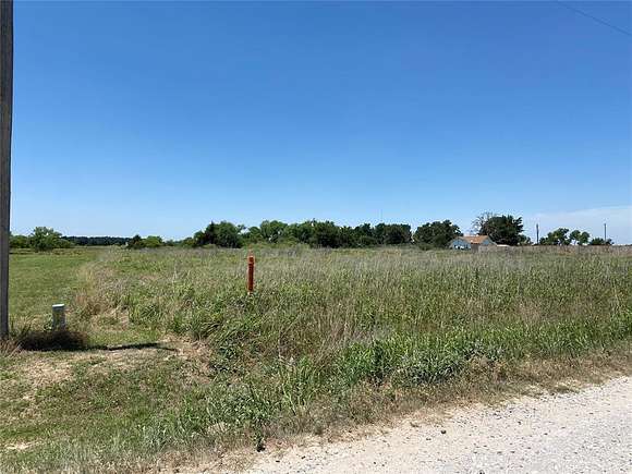 5 Acres of Residential Land for Sale in Crescent, Oklahoma