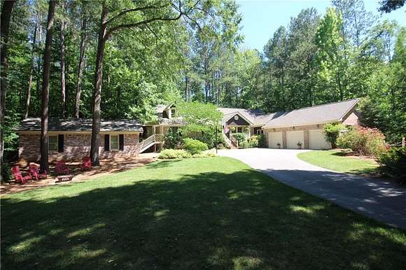 2.715 Acres of Residential Land with Home for Sale in Kennesaw, Georgia