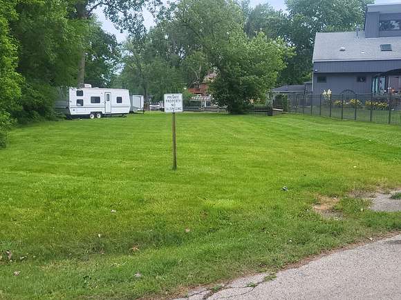 Residential Land for Sale in McHenry, Illinois