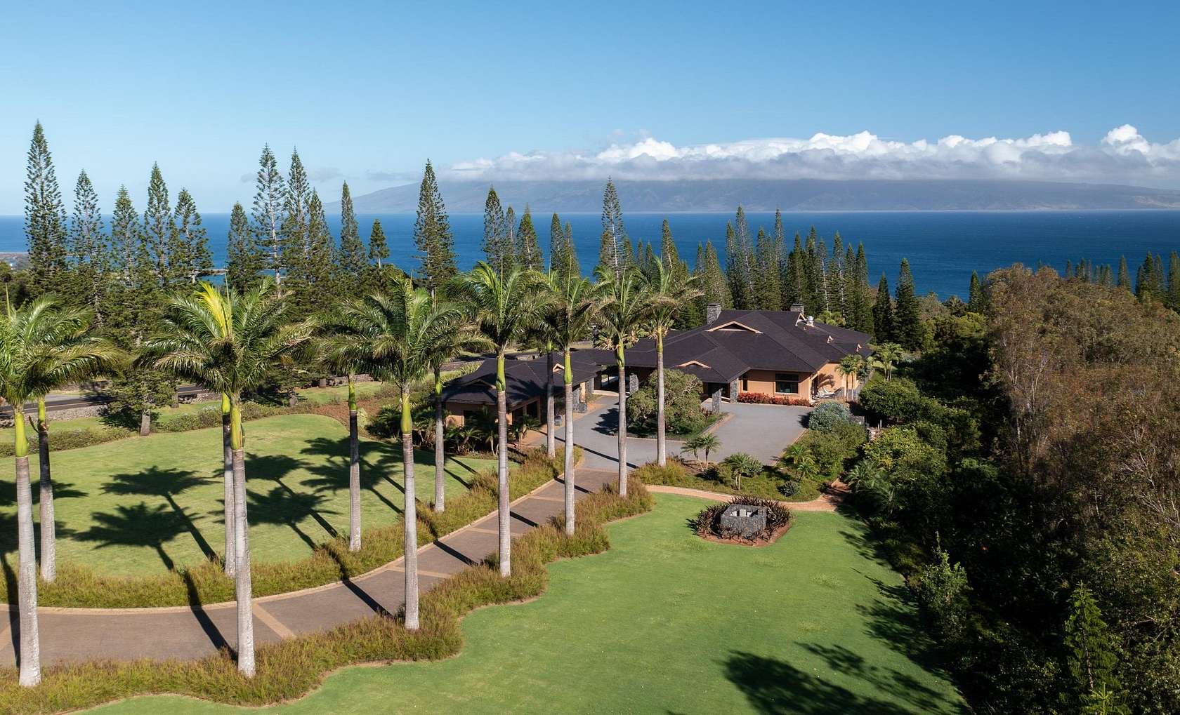 4.354 Acres of Residential Land with Home for Sale in Lahaina, Hawaii