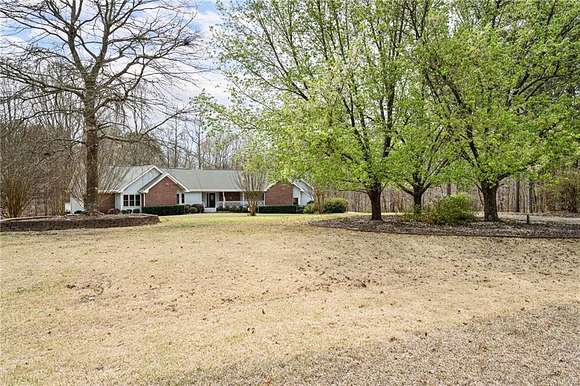 2.33 Acres of Residential Land with Home for Sale in Stockbridge, Georgia