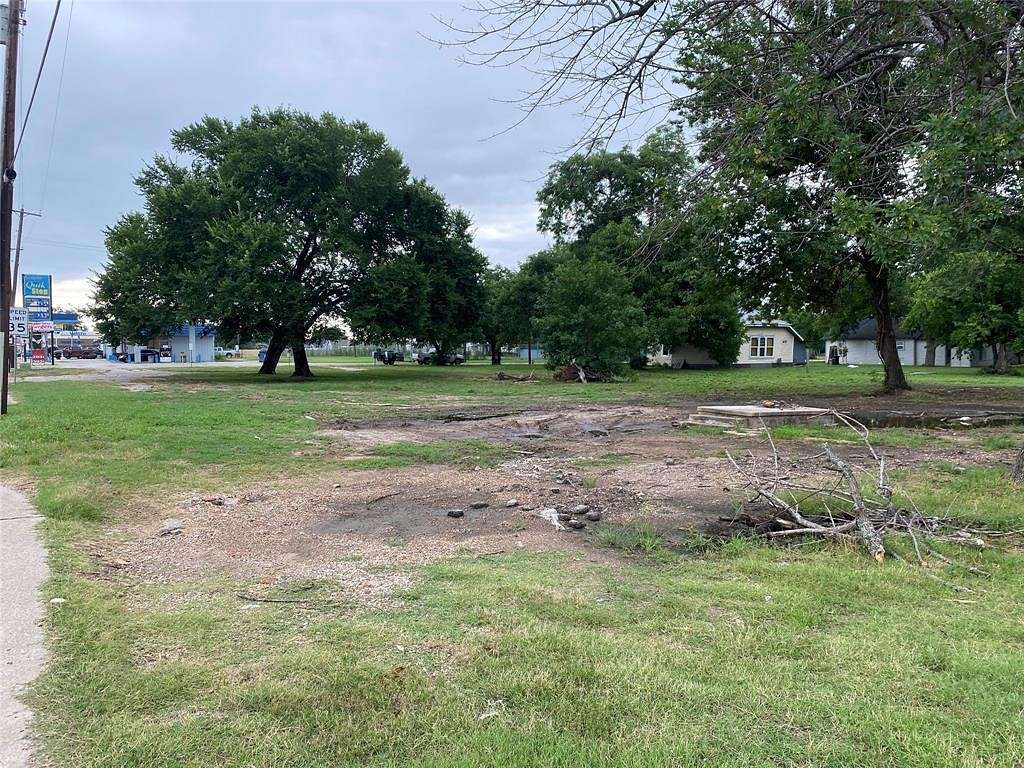 0.654 Acres of Land for Sale in Kerens, Texas