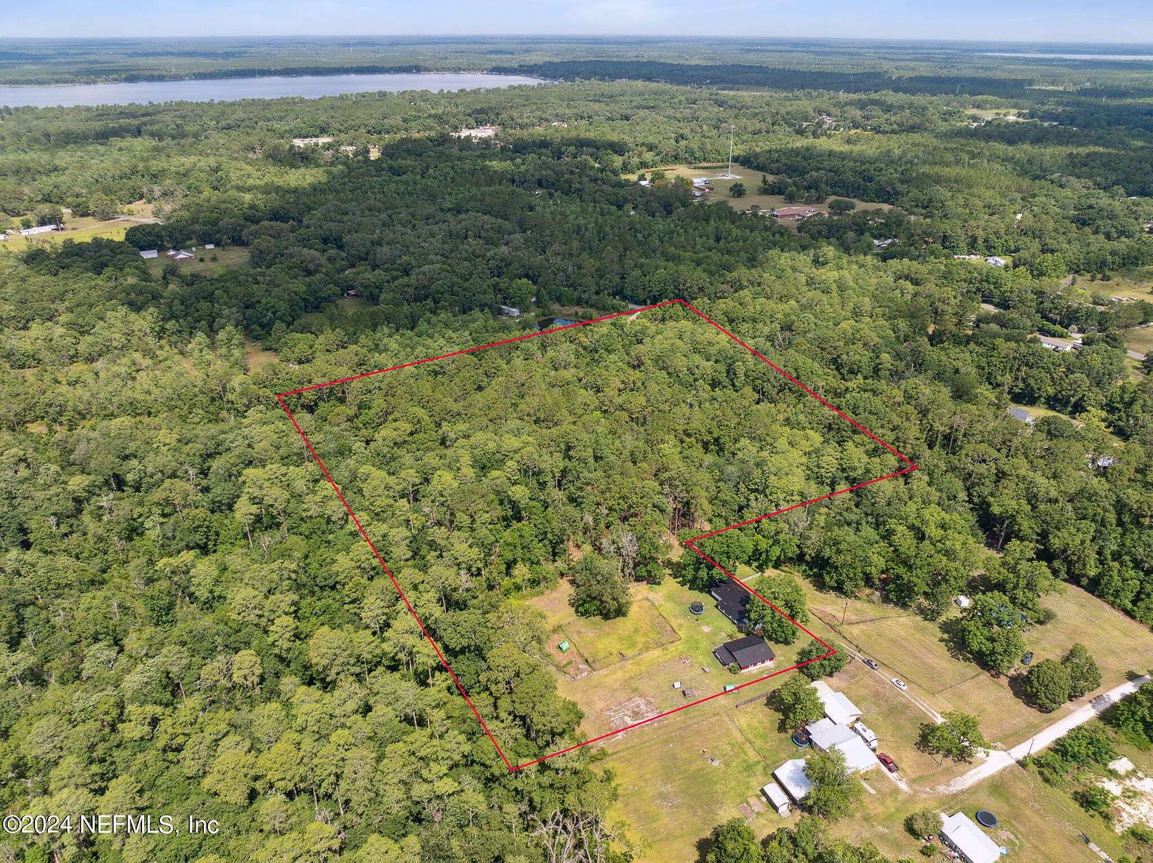 12 Acres of Land with Home for Sale in Hampton, Florida