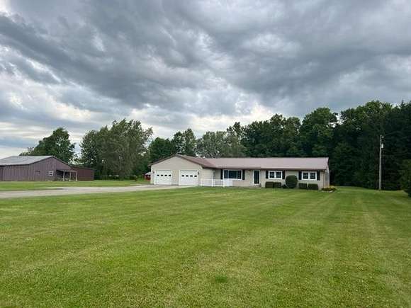 4 Acres of Residential Land with Home for Sale in Galion, Ohio