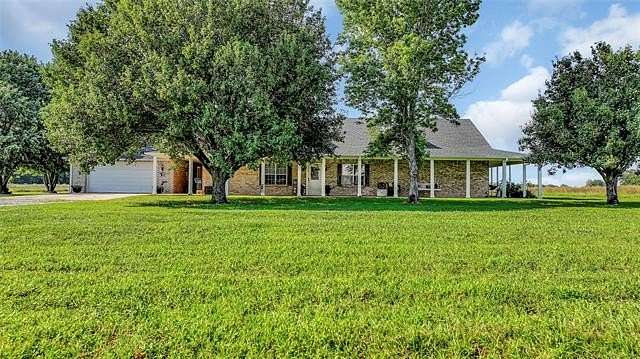 12.2 Acres of Land with Home for Sale in Ardmore, Oklahoma