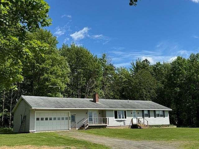 2.22 Acres of Residential Land with Home for Sale in Craftsbury, Vermont
