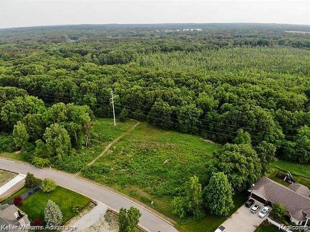 1.43 Acres of Residential Land for Sale in Commerce Township, Michigan