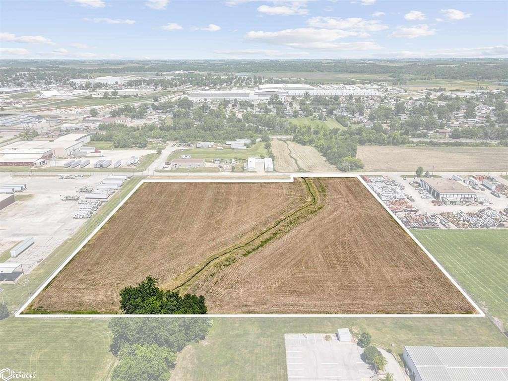 8.38 Acres of Commercial Land for Sale in Marshalltown, Iowa