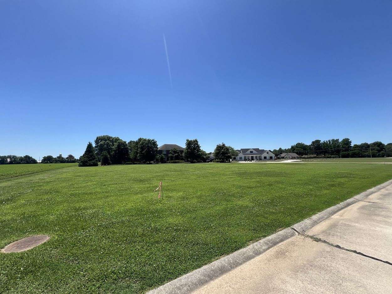 0.679 Acres of Residential Land with Home for Sale in Kennett, Missouri