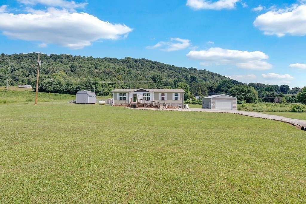 2.86 Acres of Residential Land with Home for Sale in Sparta, Tennessee