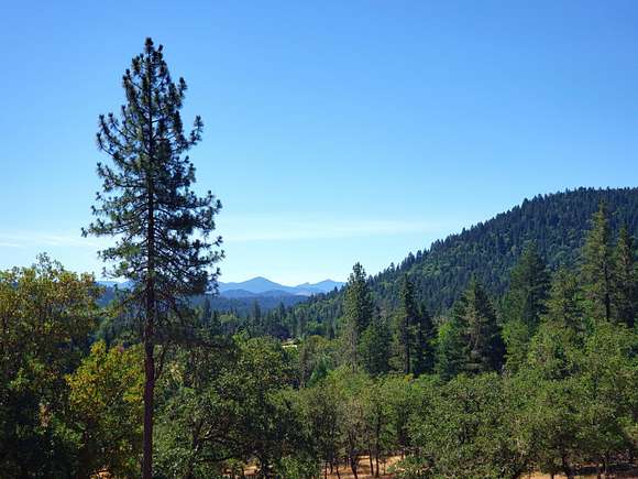 2.5 Acres of Residential Land for Sale in Grants Pass, Oregon