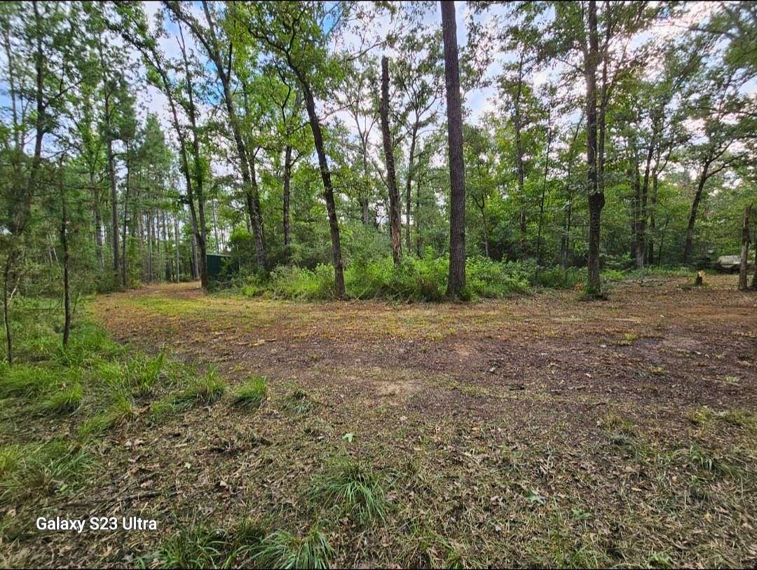 8.67 Acres of Residential Land with Home for Sale in Shelbyville, Texas
