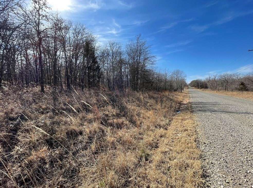 1.25 Acres of Residential Land for Sale in Noble, Oklahoma