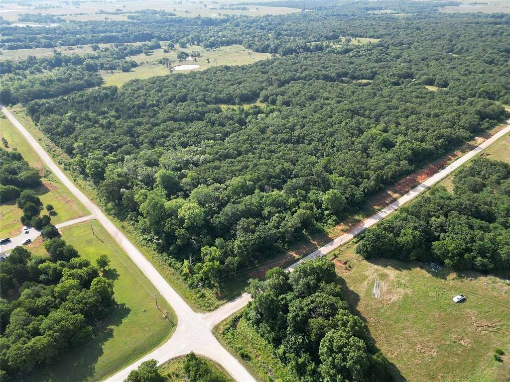 9.99 Acres of Residential Land for Sale in Wanette, Oklahoma