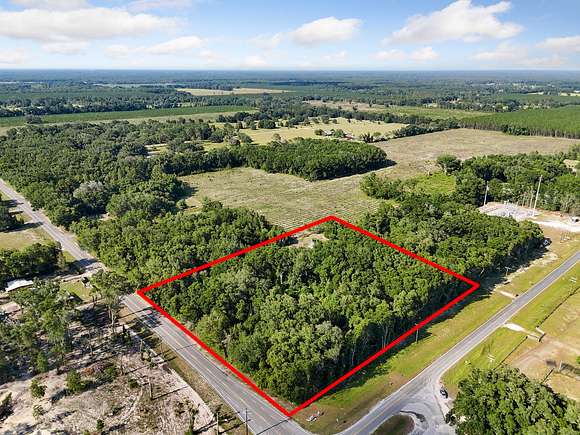 5.07 Acres of Improved Land for Sale in Chiefland, Florida