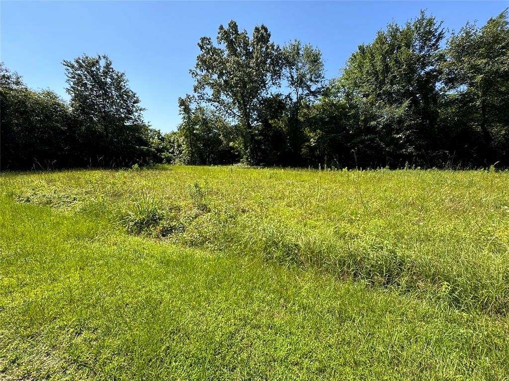 12 Acres of Land for Sale in Kilgore, Texas