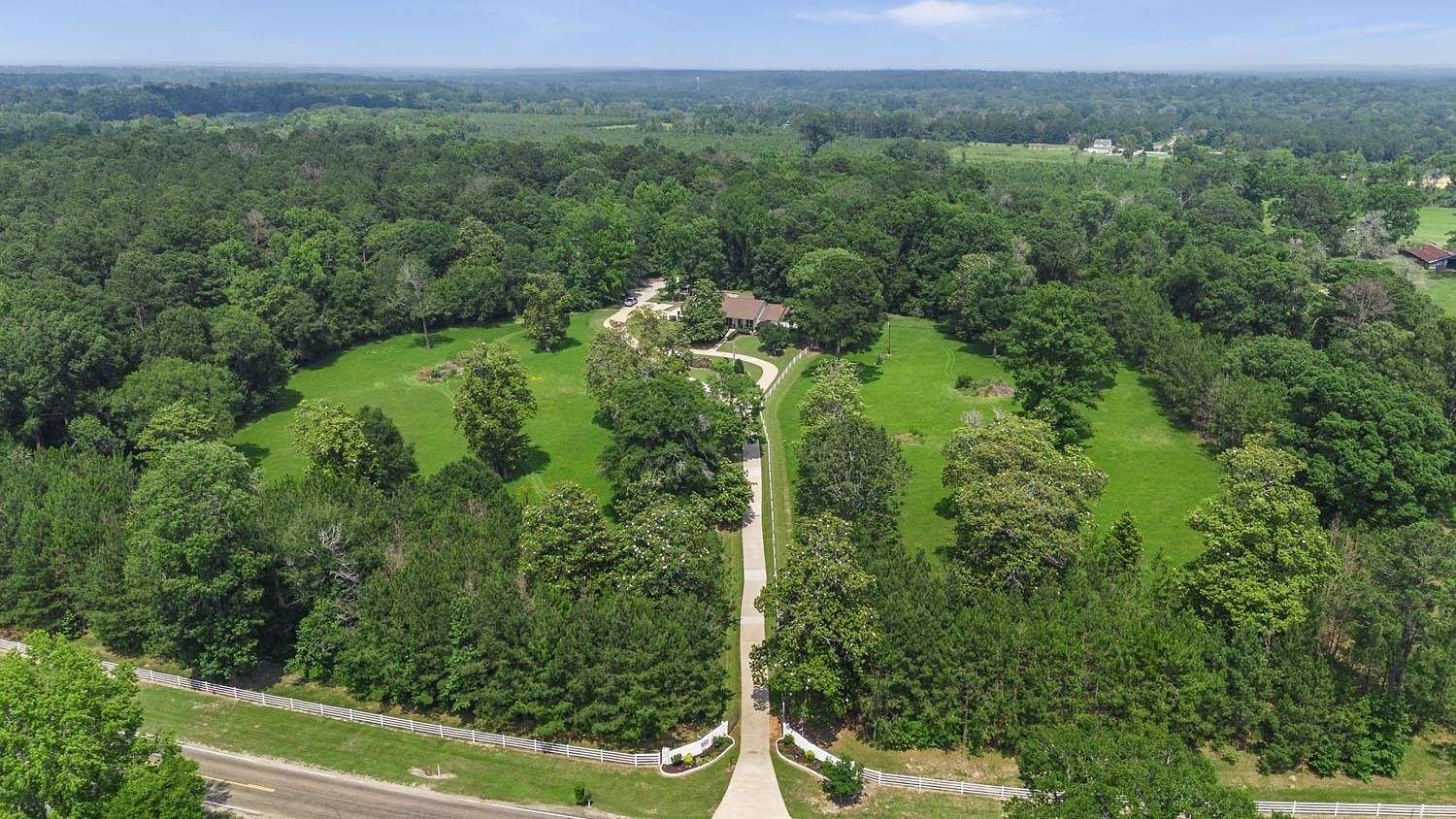 37.5 Acres of Land with Home for Sale in Jasper, Texas