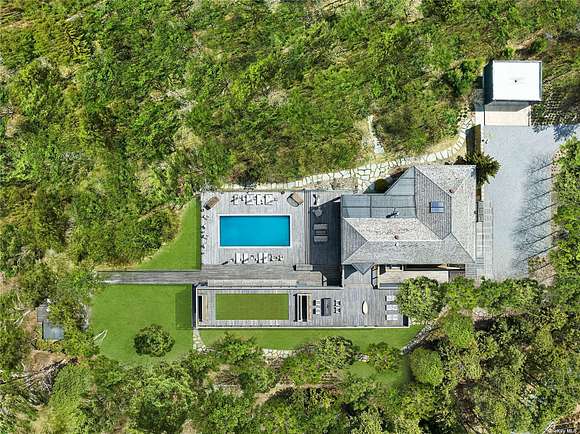 5.6 Acres of Residential Land with Home for Sale in Amagansett, New York