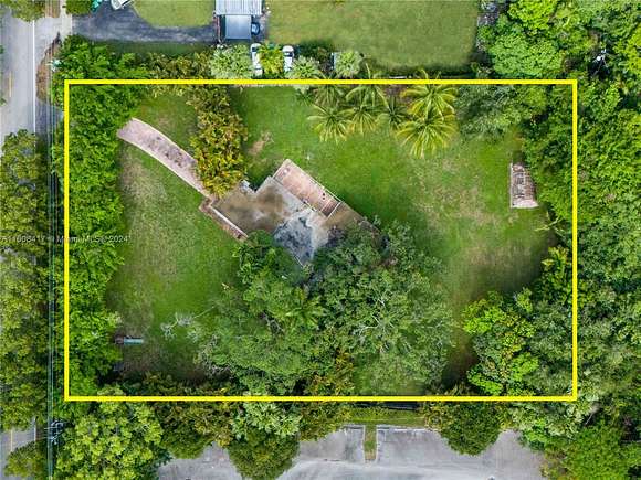 0.88 Acres of Residential Land for Sale in Pinecrest, Florida