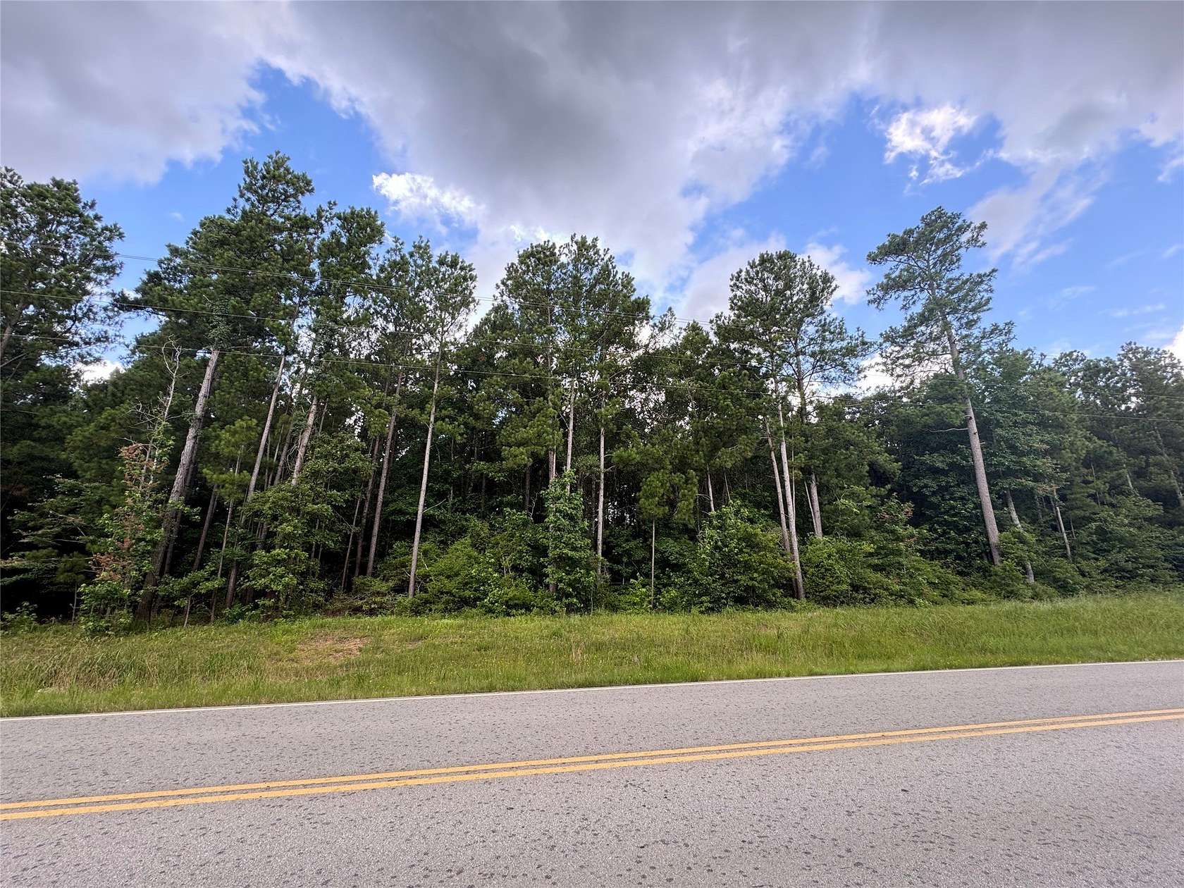 3 Acres of Residential Land for Sale in Huntsville, Texas