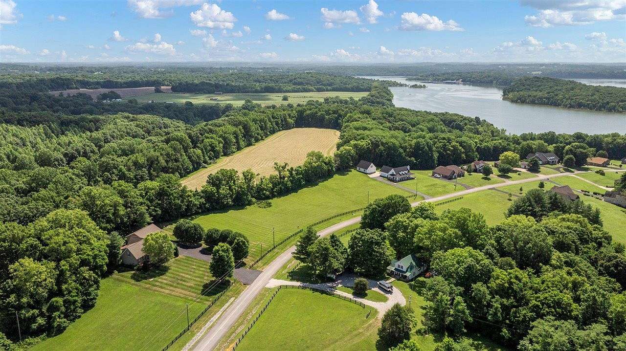 1.29 Acres of Residential Land for Sale in Glasgow, Kentucky