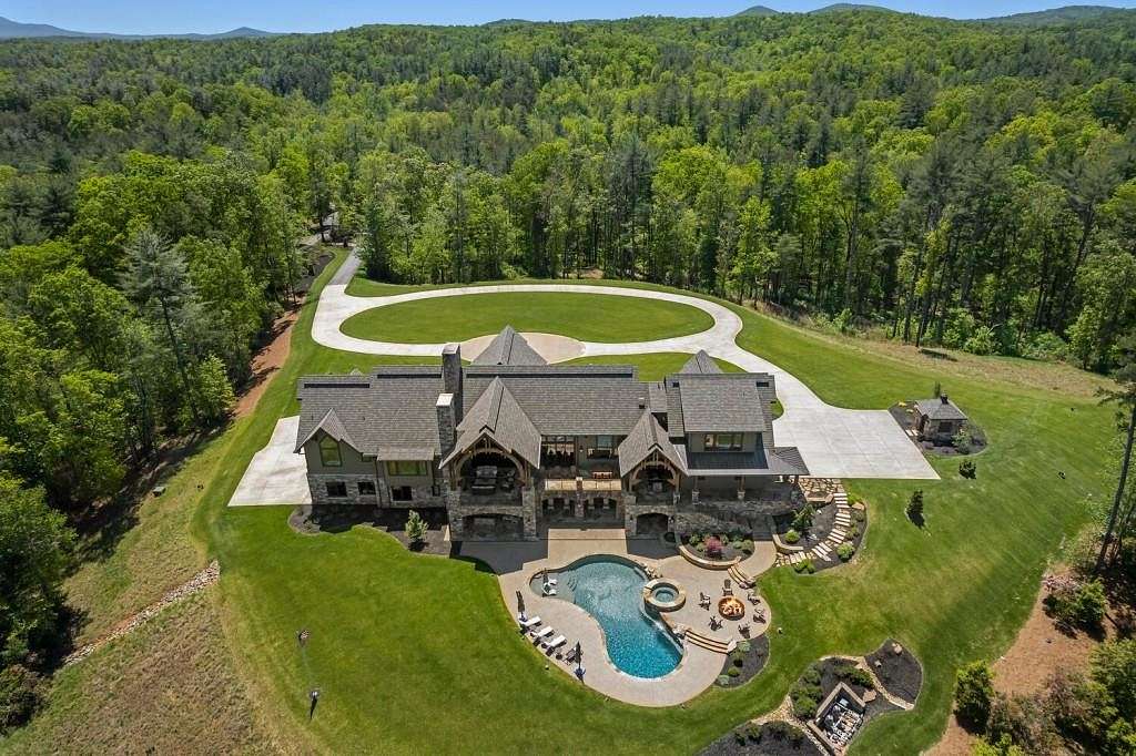 14.23 Acres of Land with Home for Sale in Dahlonega, Georgia