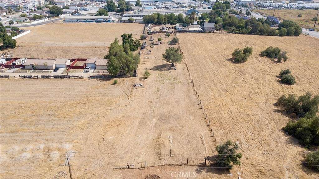 0.996 Acres of Residential Land for Sale in Colton, California