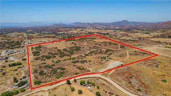 39.68 Acres of Land for Sale in Hemet, California