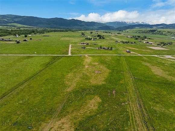 199.54 Acres of Agricultural Land for Sale in Gallatin Gateway, Montana