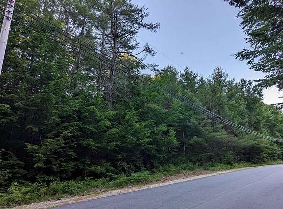 8 Acres of Residential Land for Sale in Dunbarton Town, New Hampshire