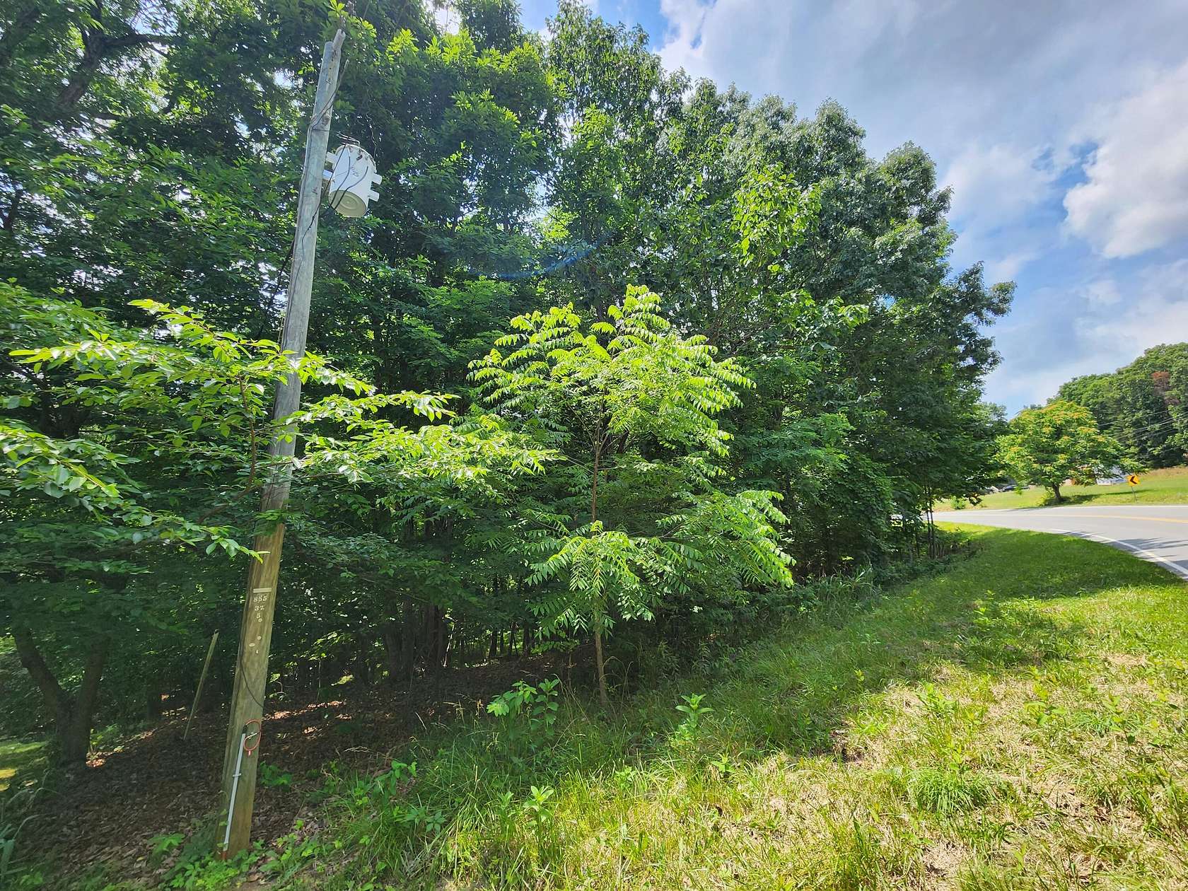 1.05 Acres of Residential Land for Sale in Moneta, Virginia