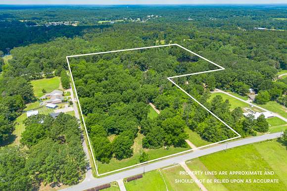 24.4 Acres of Land with Home for Sale in Hattiesburg, Mississippi