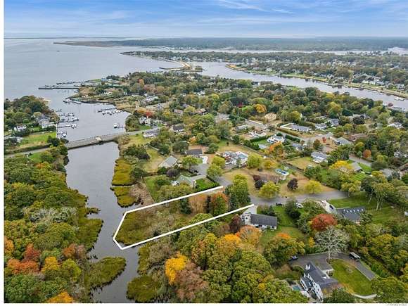 0.92 Acres of Residential Land for Sale in Center Moriches, New York