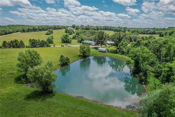 12 Acres of Land with Home for Sale in Warsaw, Missouri