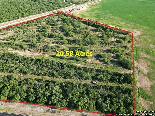 20.58 Acres of Recreational Land & Farm for Sale in Pearsall, Texas