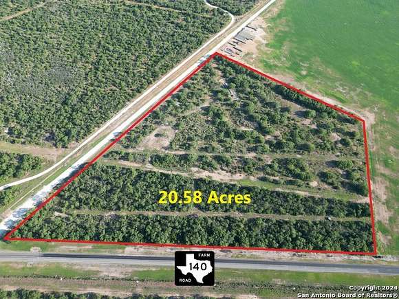 20.58 Acres of Recreational Land & Farm for Sale in Pearsall, Texas