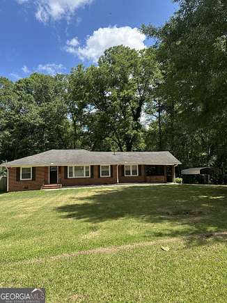 3 Acres of Residential Land with Home for Sale in Griffin, Georgia