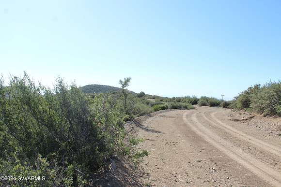 37.35 Acres of Land for Sale in Dewey, Arizona